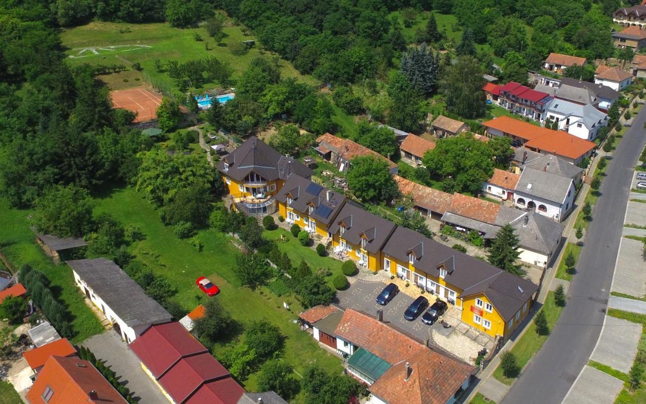 Appartementhaus 5. Jahreszeit Hévíz Eksteriør billede